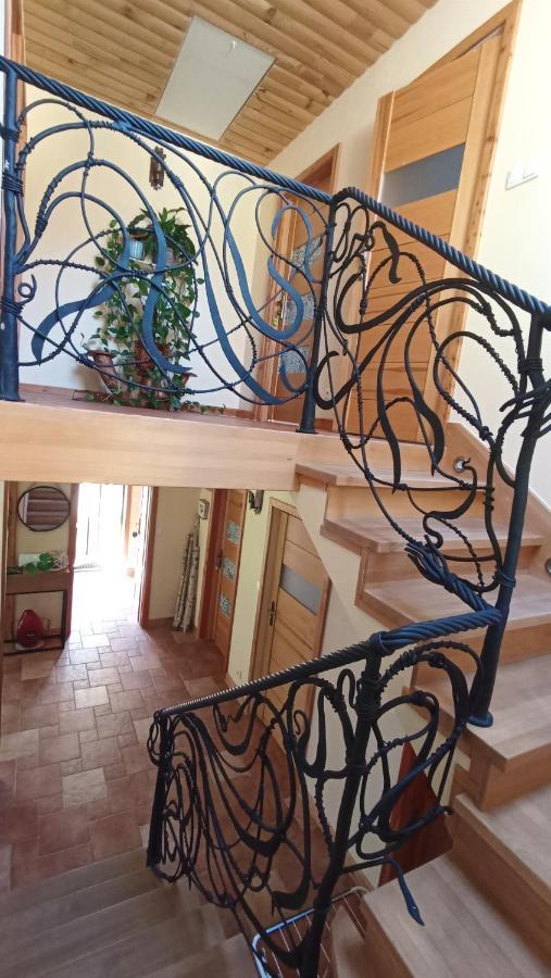 Zacisze Drwala Guest House Lutowiska Bagian luar foto